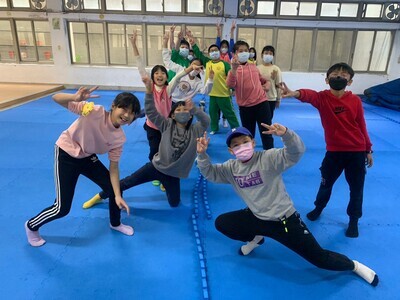 體育社